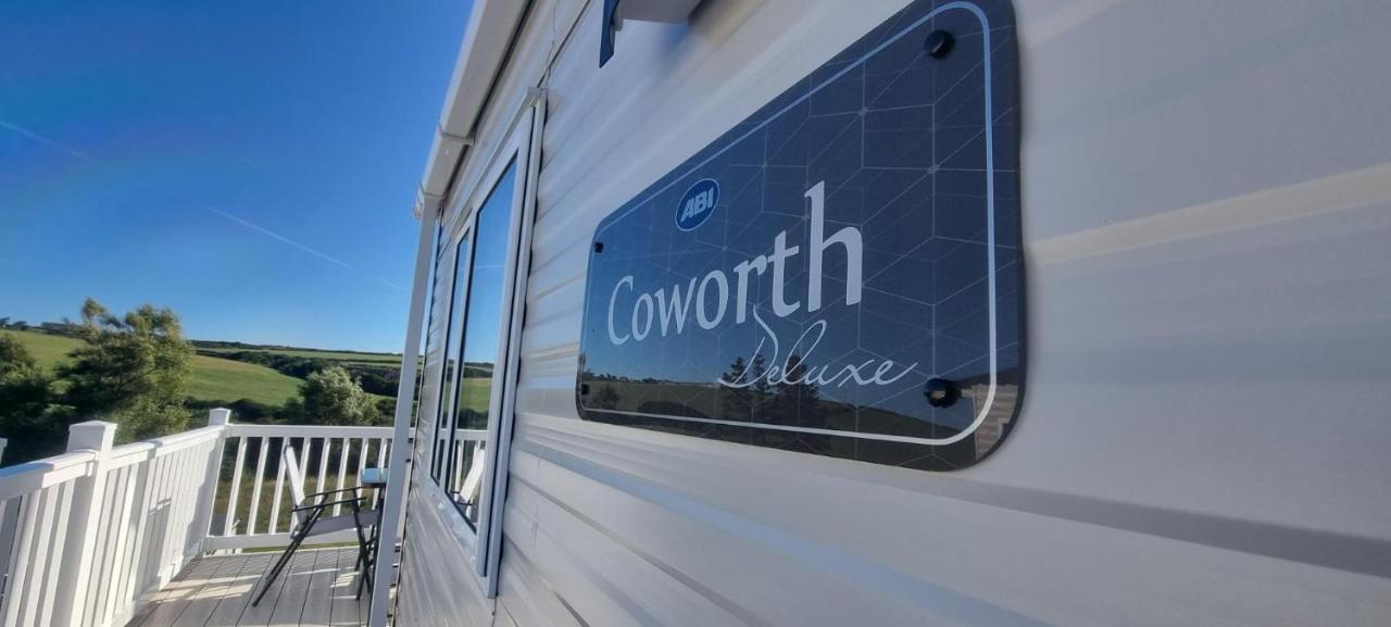 3-Bedroom Holiday Home With Valley Views New Quay Exteriör bild
