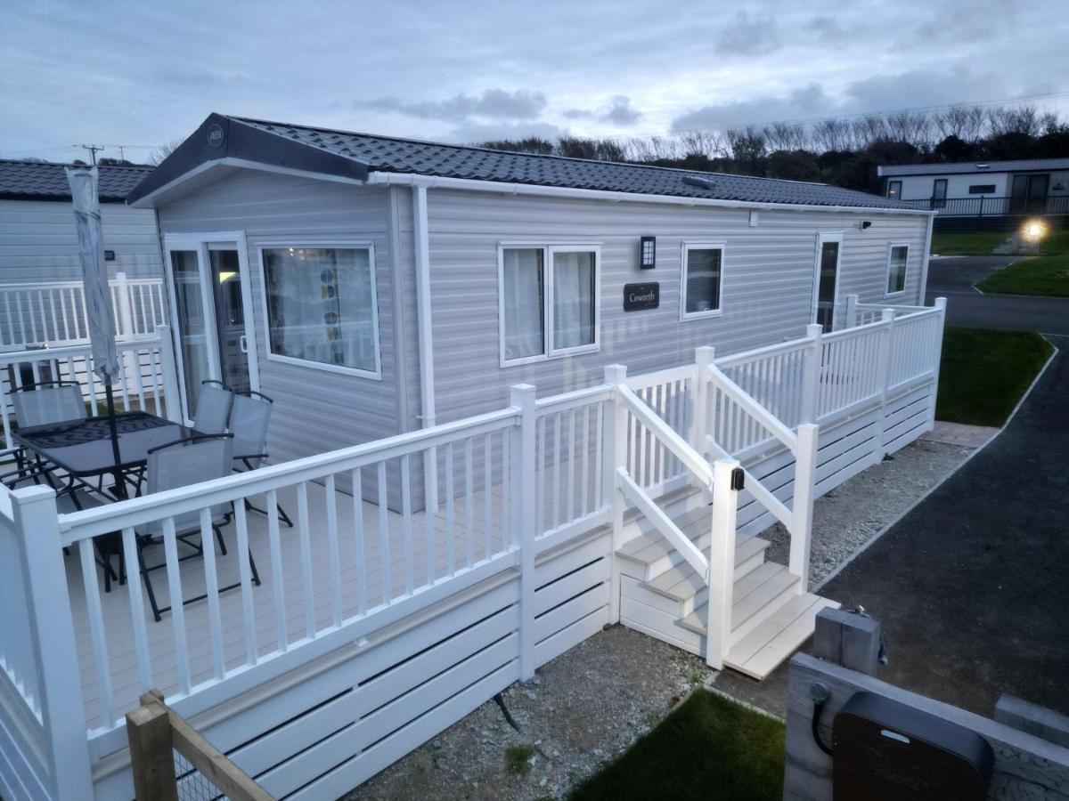 3-Bedroom Holiday Home With Valley Views New Quay Exteriör bild