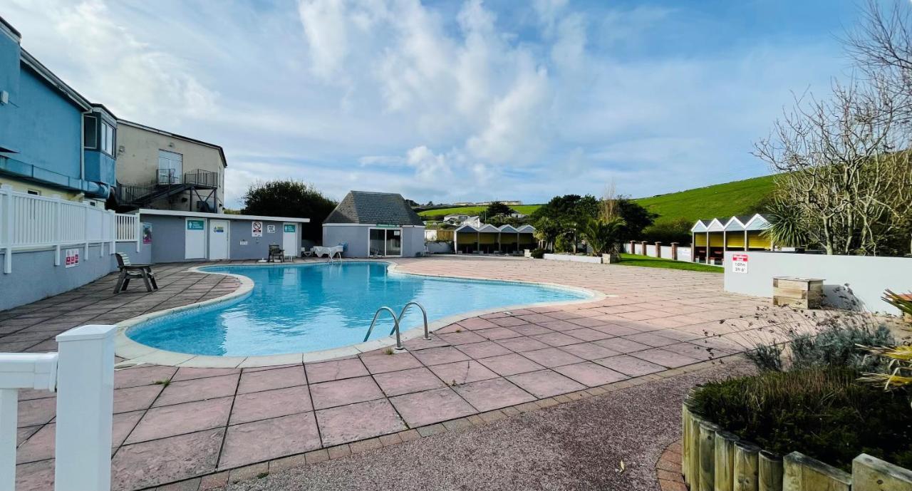 3-Bedroom Holiday Home With Valley Views New Quay Exteriör bild