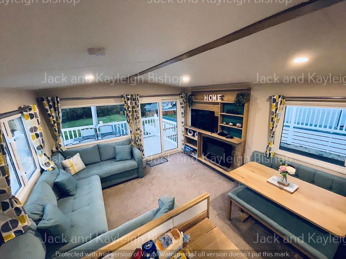 3-Bedroom Holiday Home With Valley Views New Quay Exteriör bild