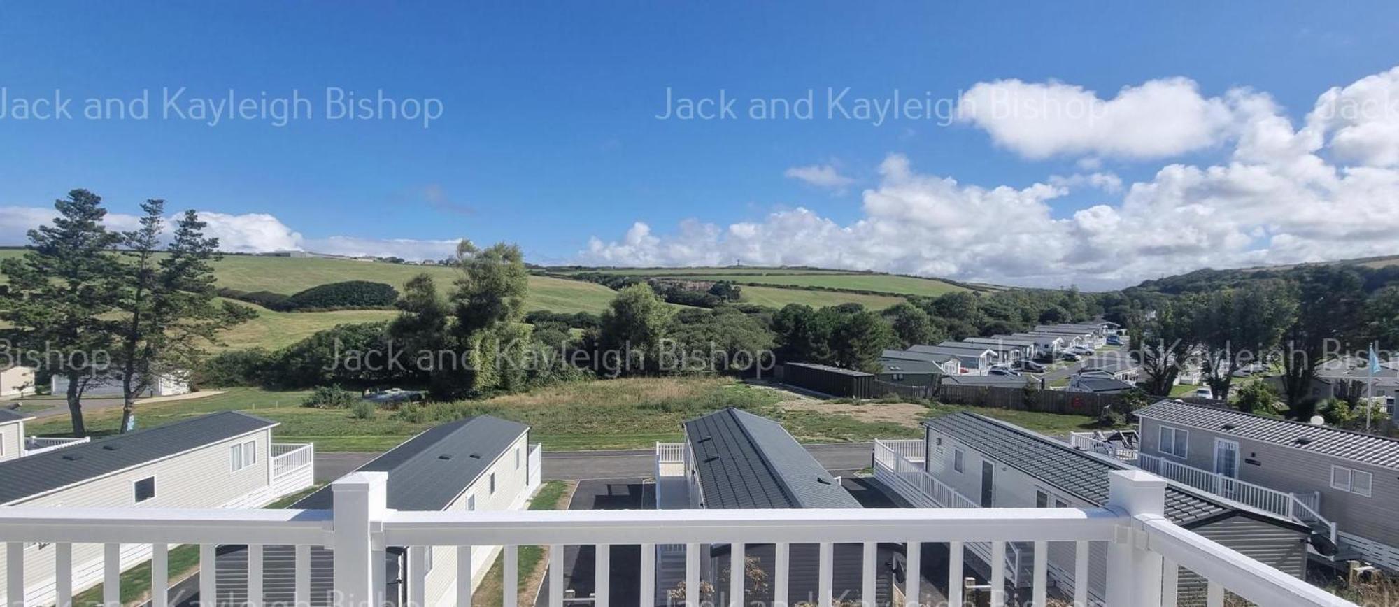 3-Bedroom Holiday Home With Valley Views New Quay Exteriör bild
